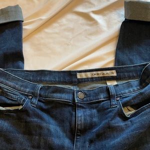 Ladies dkny jeans size 8, 32 length